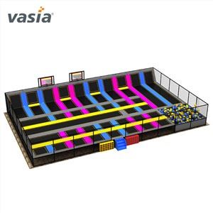 Gyerekek beltéri trambulinpark felszerelés
